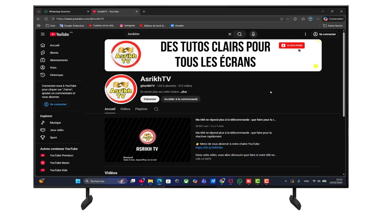 Écran du PC affiché sur le téléviseur Samsung après la connexion sans fil, avec la page d’une chaîne YouTube